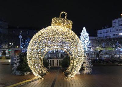 A2 Pose & Déco boule noel led