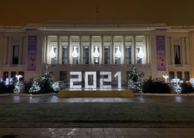 A2 Pose & Déco mairie sapin lustre led